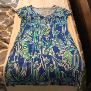 Lilly Pulitzer Tshirt dress size medium
